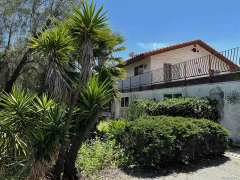 View/Area - 445 La Cresta Rd, El Cajon, CA 92021 photo 2 of 3