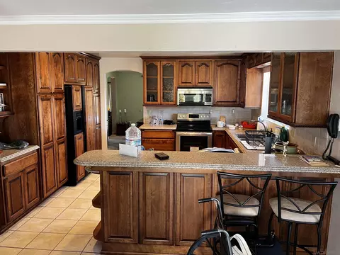 Kitchen - 445 La Cresta Rd, El Cajon, CA 92021 photo 3 of 3