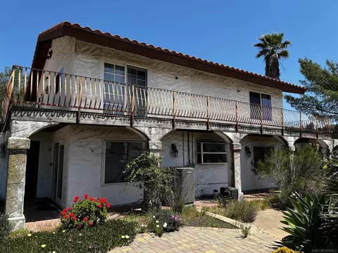 Exterior - 445 La Cresta Rd, El Cajon, CA 92021 photo 3 of 5