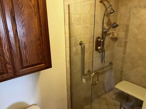 Bath - 445 La Cresta Rd, El Cajon, CA 92021 photo 6 of 7