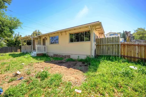 Exterior - 12315 Rockcrest Rd, Lakeside, CA 92040 photo 7 of 9