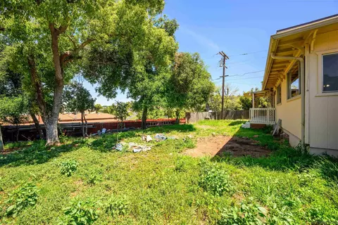 Exterior - 12315 Rockcrest Rd, Lakeside, CA 92040 photo 6 of 9