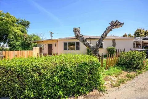 Exterior - 12315 Rockcrest Rd, Lakeside, CA 92040 photo 3 of 9