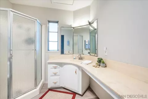 Bath - 90 Blue Sky Ln, Oceanside, CA 92056 photo 2 of 4