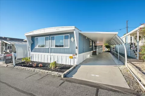 90 Blue Sky Ln, Oceanside, CA 92056