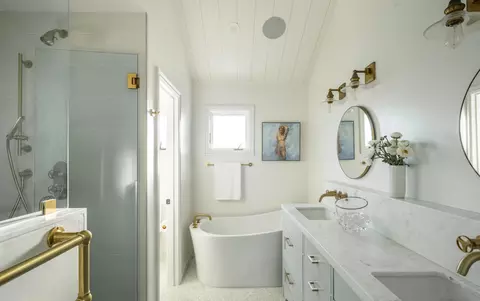 Bath - 219 27th St, Del Mar, CA 92014 photo 3 of 9