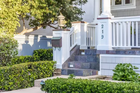 Exterior - 219 27th St, Del Mar, CA 92014 photo 3 of 10