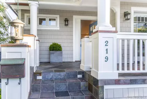 Exterior - 219 27th St, Del Mar, CA 92014 photo 4 of 10