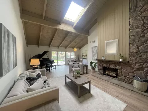 Living - 7306 Borla Pl, Carlsbad, CA 92009 photo 7 of 10