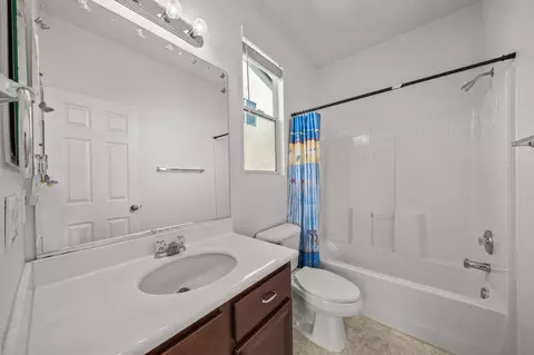 Bath - 35664 Bryce Rd, Winchester, CA 92596 photo 1 of 8