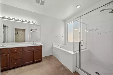 Bath - 35664 Bryce Rd, Winchester, CA 92596 photo 6 of 8