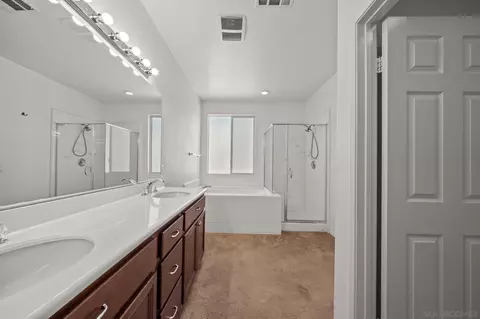 Bath - 35664 Bryce Rd, Winchester, CA 92596 photo 7 of 8