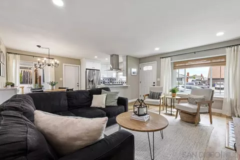 Living - 10132 Timberlane, Santee, CA 92071 photo 3 of 4