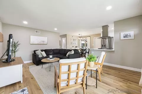 Living - 10132 Timberlane, Santee, CA 92071 photo 2 of 4