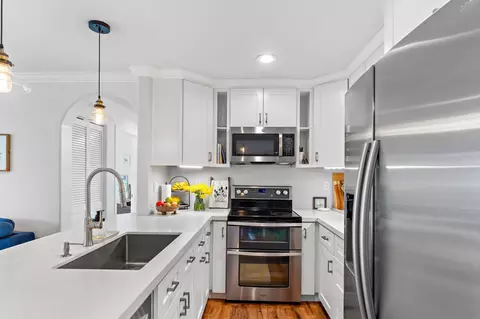 Kitchen - 506 Canyon Dr #46, Oceanside, CA 92054 photo 2 of 2