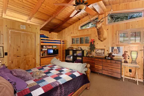 Bedroom - 34609 Arrapahoe Pl, Julian, CA 92036 photo 5 of 6