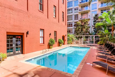 1431 Pacific Hwy #901, San Diego, CA 92101