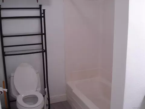 Bath - 12710 Laurel St #101, Lakeside, CA 92040 photo 2 of 3