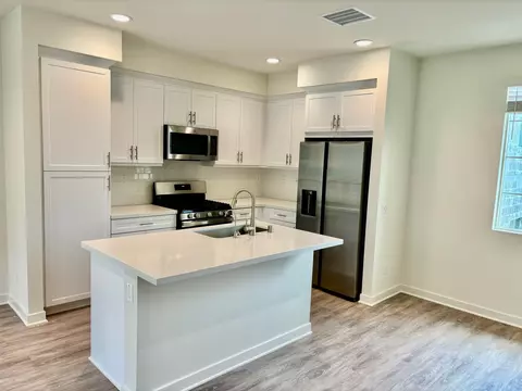 409 Lake Shore Way, Santee, CA 92071