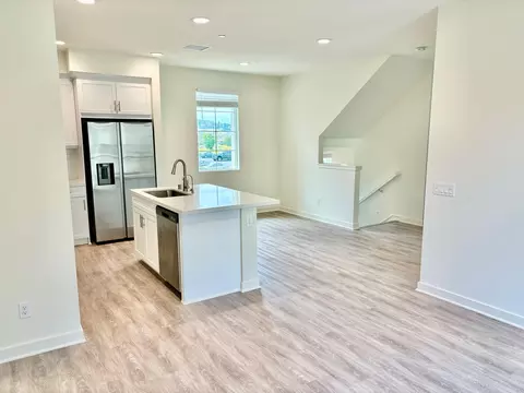 Kitchen - 409 Lake Shore Way, Santee, CA 92071 photo 2 of 3