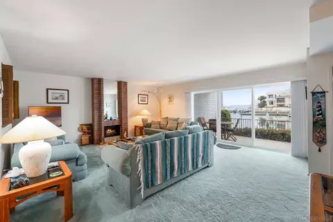Bedroom - 79 Montego Ct, Coronado, CA 92118 photo 1 of 5