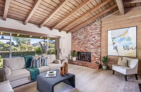 616 Glencrest Pl, Solana Beach, CA 92075