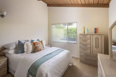Bedroom - 616 Glencrest Pl, Solana Beach, CA 92075 photo 4 of 4