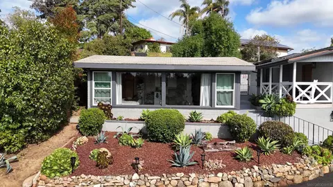2136 Foothill Dr, Vista, CA 92084 photo 27