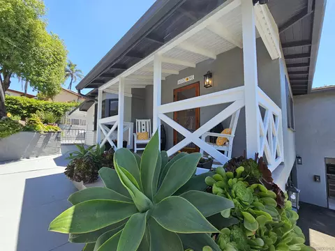2136 Foothill Dr, Vista, CA 92084 photo 8