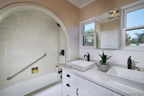 2136 Foothill Dr, Vista, CA 92084 photo 19