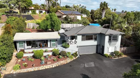 2136 Foothill Dr, Vista, CA 92084 photo 5