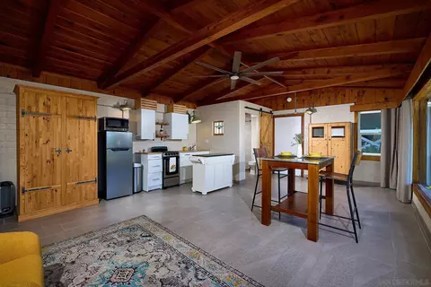 2136 Foothill Dr, Vista, CA 92084 photo 29