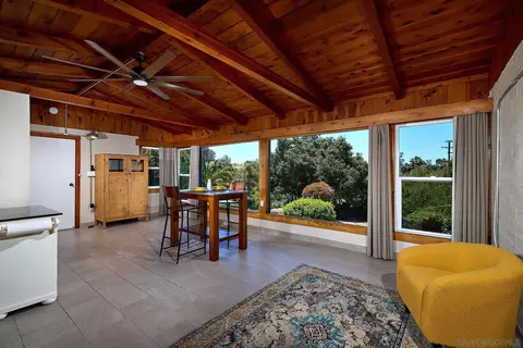 2136 Foothill Dr, Vista, CA 92084 photo 28