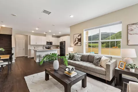879 Blackstone Dr, San Marcos, CA 92078