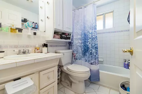 Bath - 8227 Limon Ln, El Cajon, CA 92021 photo 3 of 3