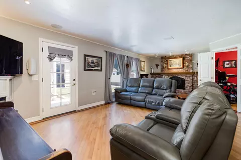 Living - 8227 Limon Ln, El Cajon, CA 92021 photo 3 of 5