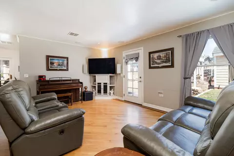 Living - 8227 Limon Ln, El Cajon, CA 92021 photo 1 of 5