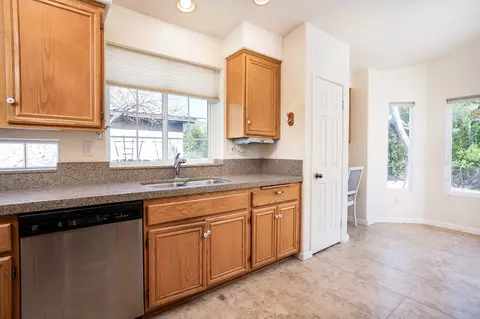 Kitchen - 1950 Verbena Ter, Alpine, CA 91901 photo 1 of 3