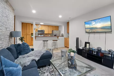 Living - 9860 Dale Ave #D4, Spring Valley, CA 91977 photo 3 of 3