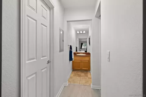 Entry Way - 9860 Dale Ave #D4, Spring Valley, CA 91977 photo 1 of 1