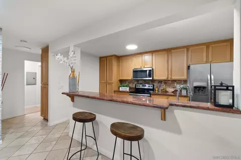 Kitchen - 9860 Dale Ave #D4, Spring Valley, CA 91977 photo 3 of 5