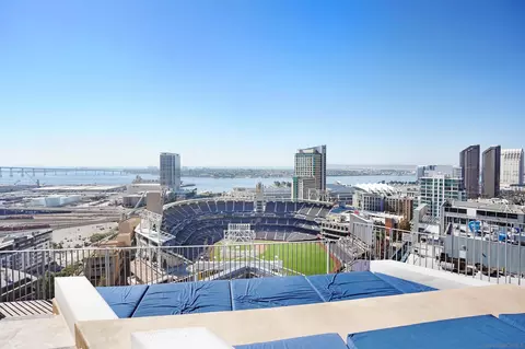 350 11th Ave #328, San Diego, CA 92101