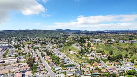 View/Area - 13316 Tarascan Dr, Poway, CA 92064 photo 5 of 11