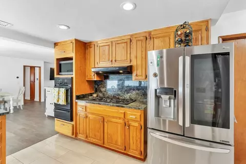 Kitchen - 13316 Tarascan Dr, Poway, CA 92064 photo 7 of 7