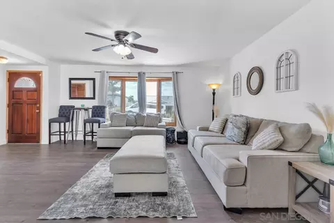 Living - 13316 Tarascan Dr, Poway, CA 92064 photo 3 of 5