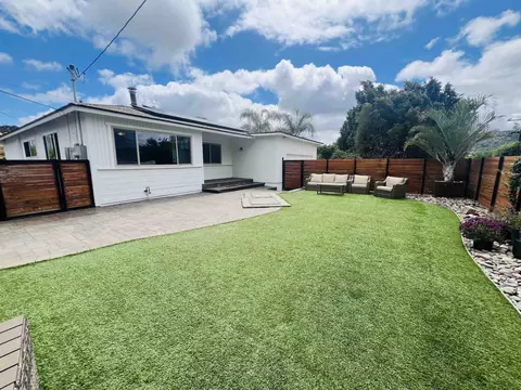 9977 Dunbar Ln, El Cajon, CA 92021