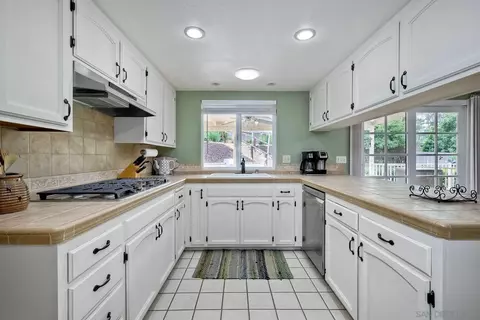 8309 Sunview Dr, El Cajon, CA 92021 photo 10