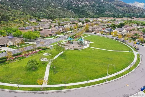 View/Area - 3250 Beven Dr, Escondido, CA 92027 photo 2 of 2
