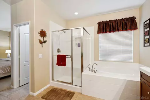Bath - 3250 Beven Dr, Escondido, CA 92027 photo 2 of 5
