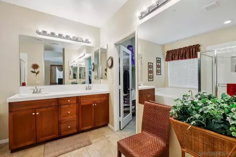 Bath - 3250 Beven Dr, Escondido, CA 92027 photo 1 of 5